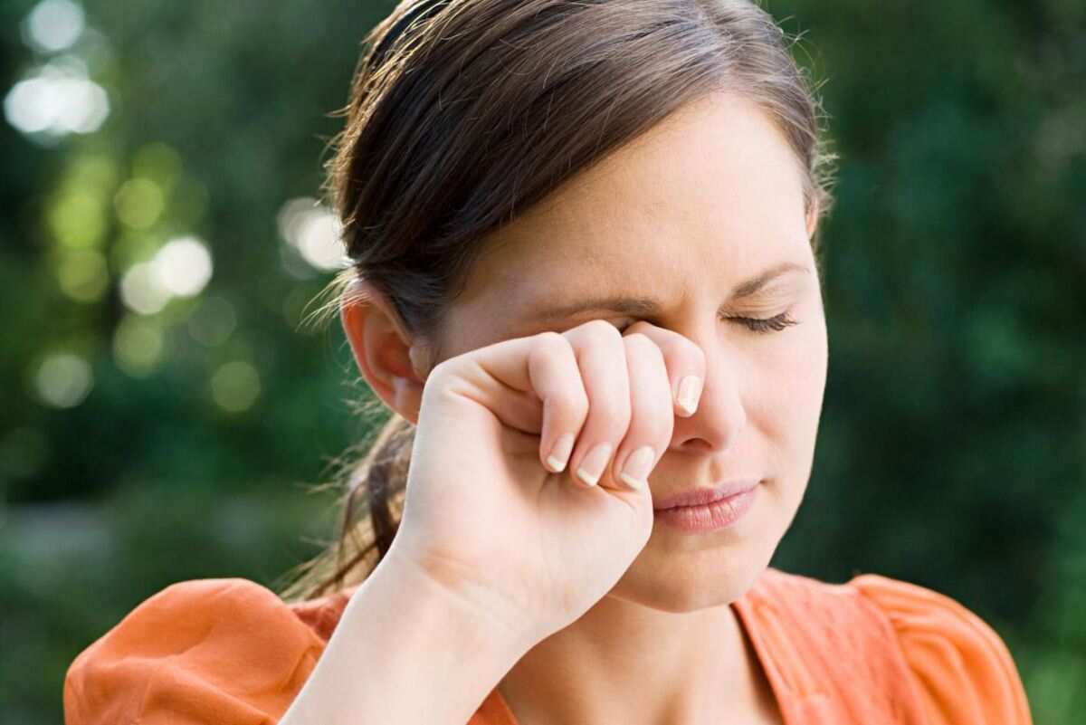 7 Eye Itching Causes and The Remedies to Apply Today